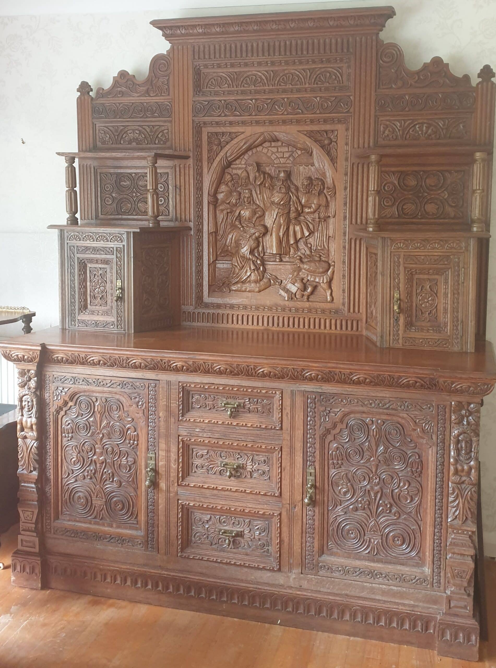 Sideboard