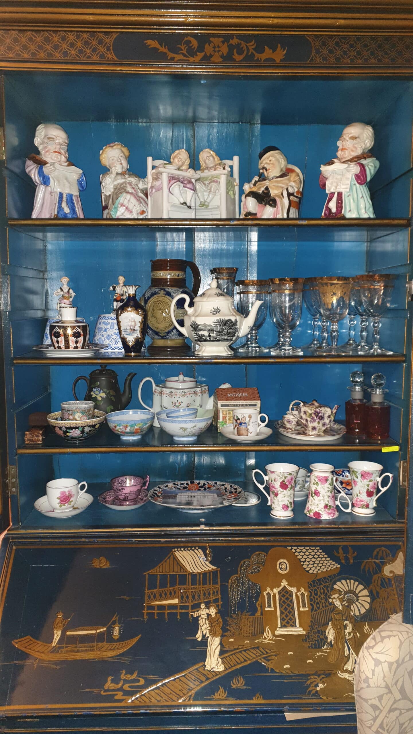 Cabinet of antiques
